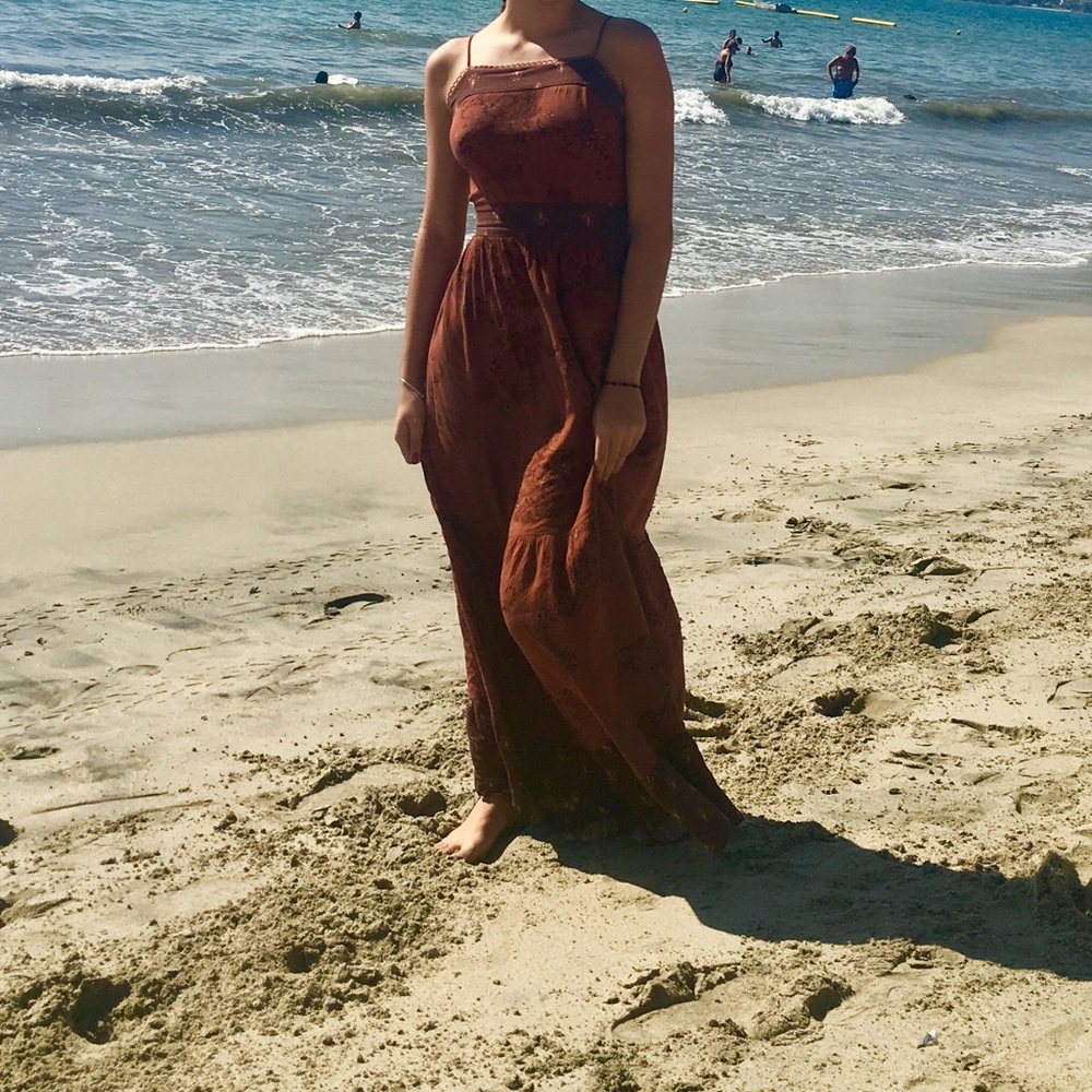 LONG BOHEMIAN FLOWY DRESS